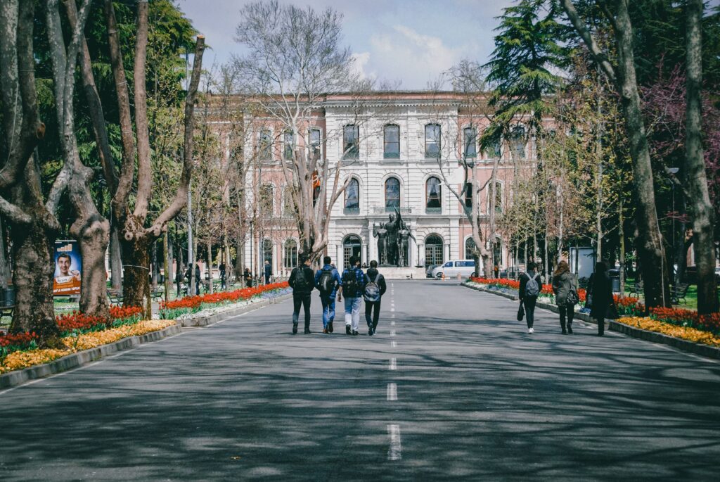 جامعة آيدن في إسطنبول