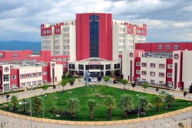 جامعة عدنان مندريس